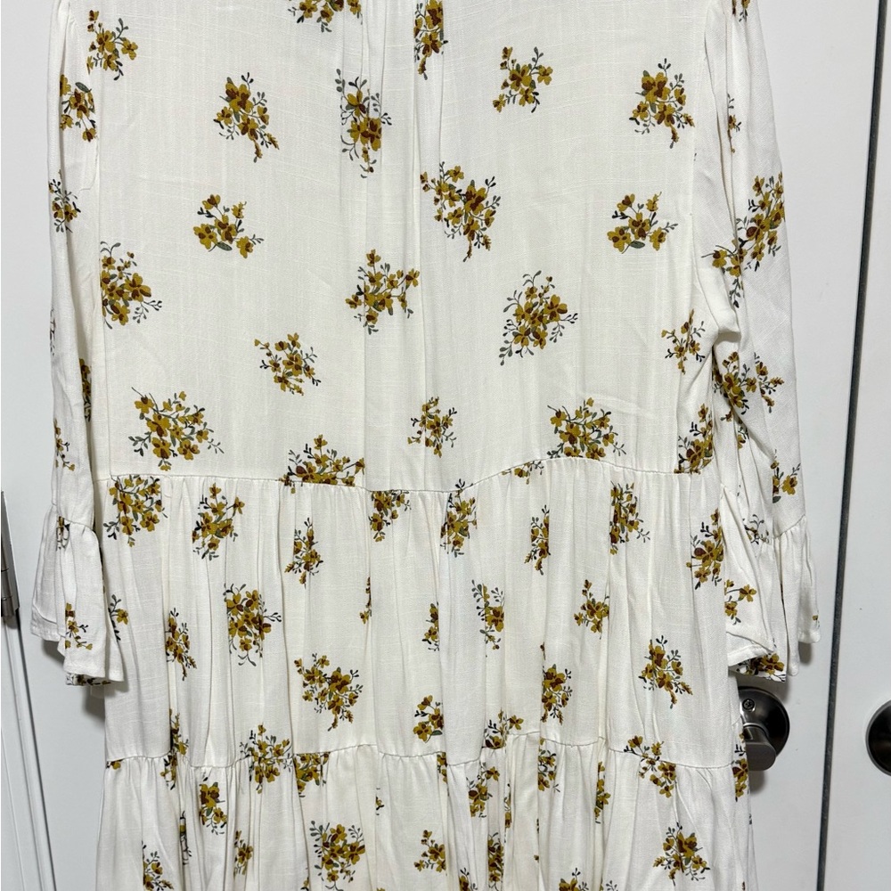Floral Print White Dress size Large - Picture 4 of 8